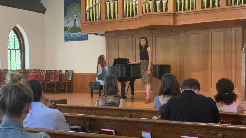 Kaitlin sings sings "Da unten im Tale" by Johannes Brahms